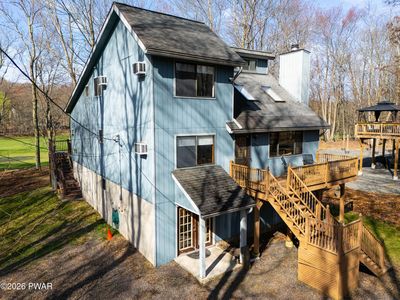 66 Wedge Dr