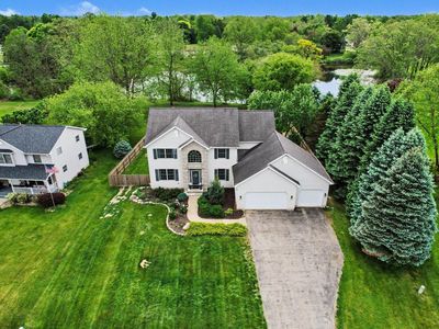 76 Kristin Dr