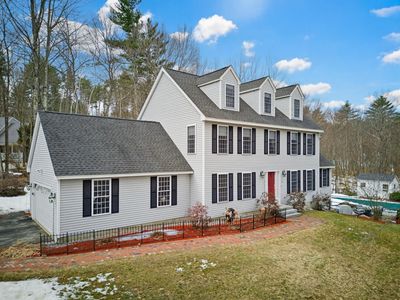 43 Hampshire Hills Drive