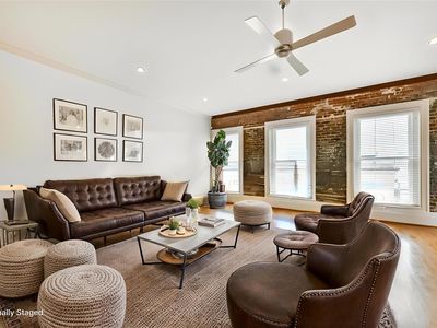 2207 Post Office St APT 422