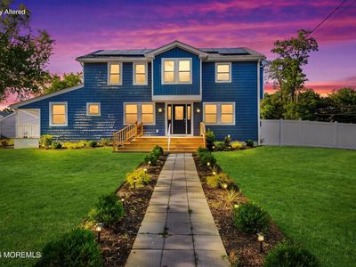 97 Richardson Avenue