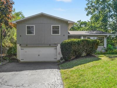 2498 Tower Rd