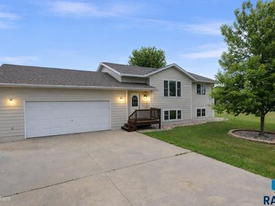 520 N East Ave