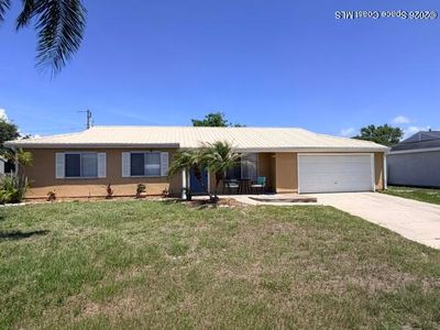 1060 Galleon St