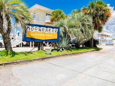 1118 W Beach Blvd