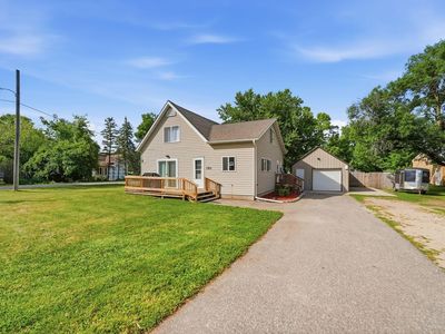 150 W Church Ave