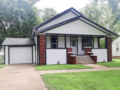 319 N Main St