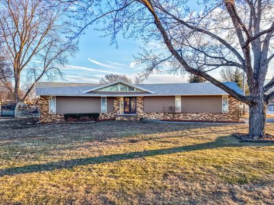 1 Old Orchard Ln