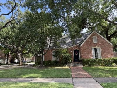 2801 Albans Rd