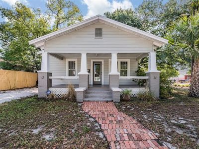 3101 N Woodrow Ave