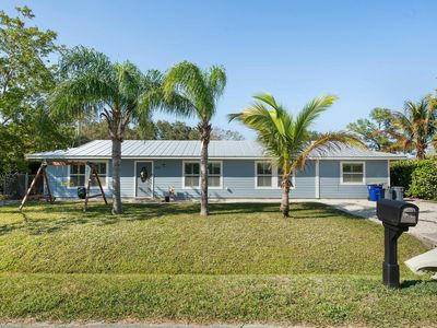 3261 SE Hibiscus Street