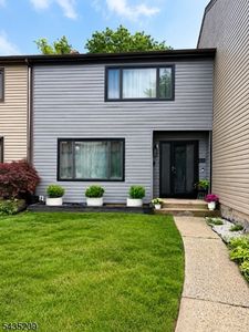 444 Brookside Ln