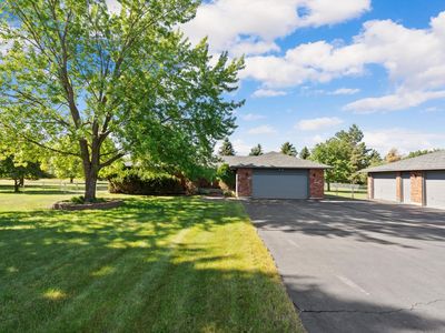 636 Country Way N