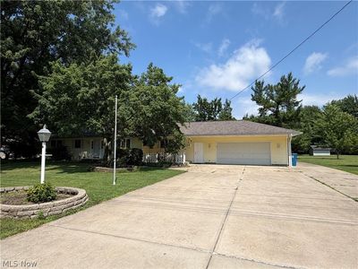 Property at 2067 Ridgeland Dr, Avon, OH