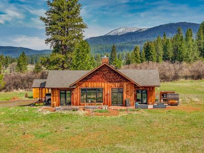 3806 Meadow View Cir