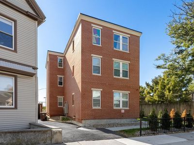 81 Chelsea St