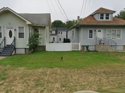 1745 -1749Ratzer Rd