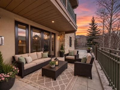 106 Village Way #6