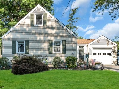 34 Baldwin Ave