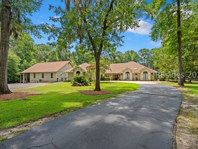 3 Pine Hill Ct