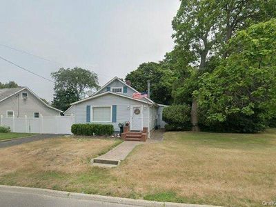 109 Grove Avenue