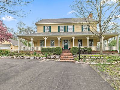309 Three Oaks Rd