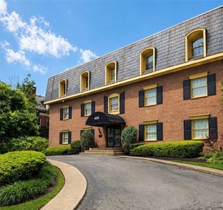 425 N Neville St APT 103
