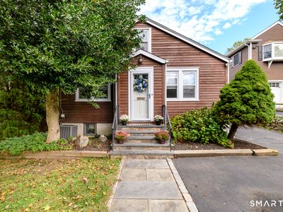 21 Parallel Street