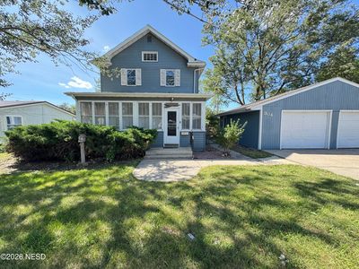 304 W 6th St