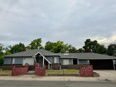 2201 Edgewater Rd