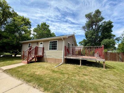 220 18th St SE