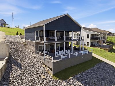 579 Sherwood Dr