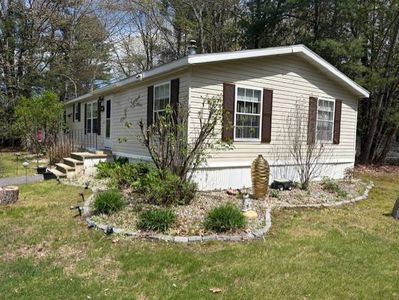 22 Castine Dr