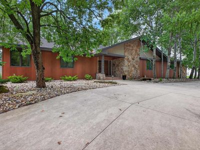 3538 Inverness Rd