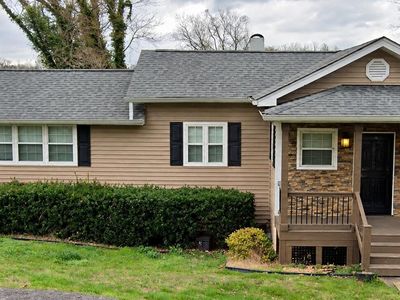 3211 Westonia Dr