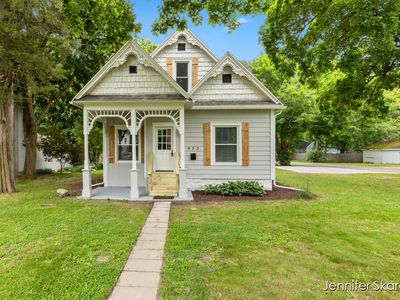 933 Masonic Ave