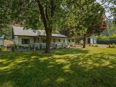 1550 Tremper Dr