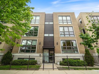 4042 N Western Ave APT 1N