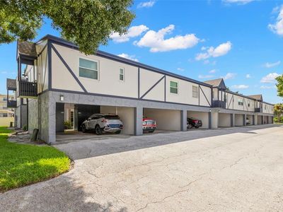 1147 King Arthur Ct APT 205