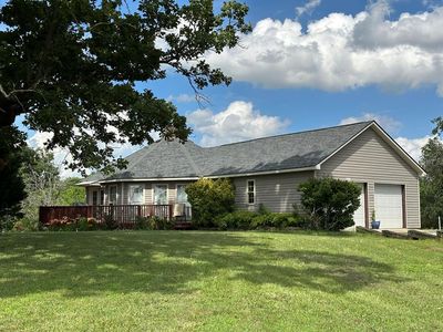 1079 State Highway 57 N