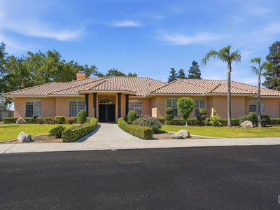 4906 Palisades Cir