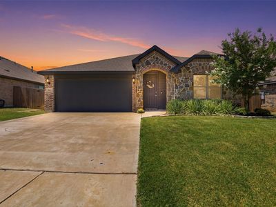 1032 Fairfax Dr