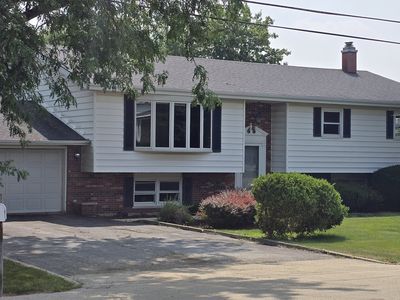Property at 12135 Hillcrest Dr, Lemont, IL
