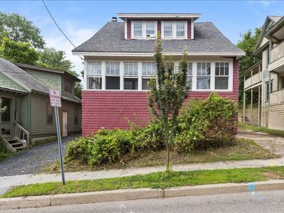 18 Marble Avenue