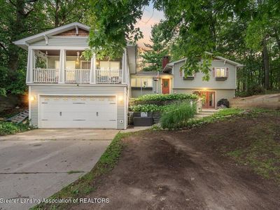 8473 Riverest Dr
