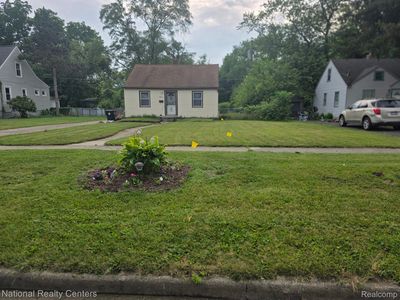 19919 Five Points St