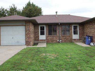 5605-5607 Salt Valley View St