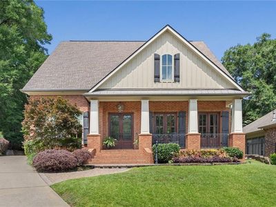 808 Country Club Ct