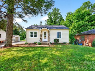 469 Kenilworth Rd