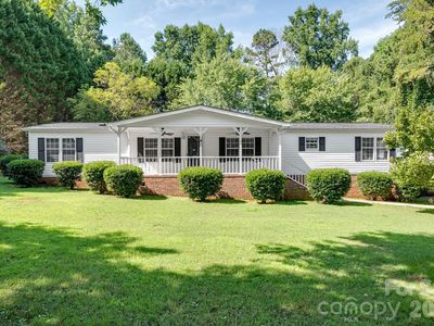 2322 Cyrus Dr